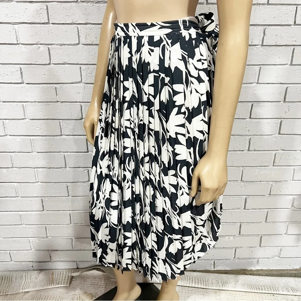 J.Crew 365 Women’s A-Line‎ Midi Skirt in Mirrored Floral